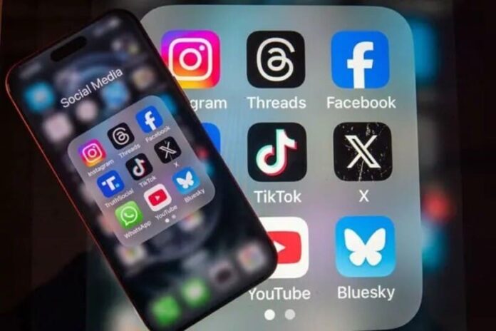 Suspension des Réseaux Sociaux au Gabon : Une Mesure Controversée