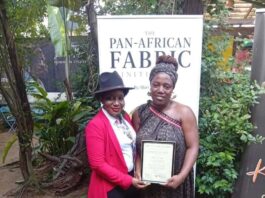 Diplomatie culturelle :Une Camerounaise rêve d’un tissu pour unir l’Afrique