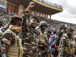 Mutinerie au Niger : la rue nigérienne soutient Tiani et son armée